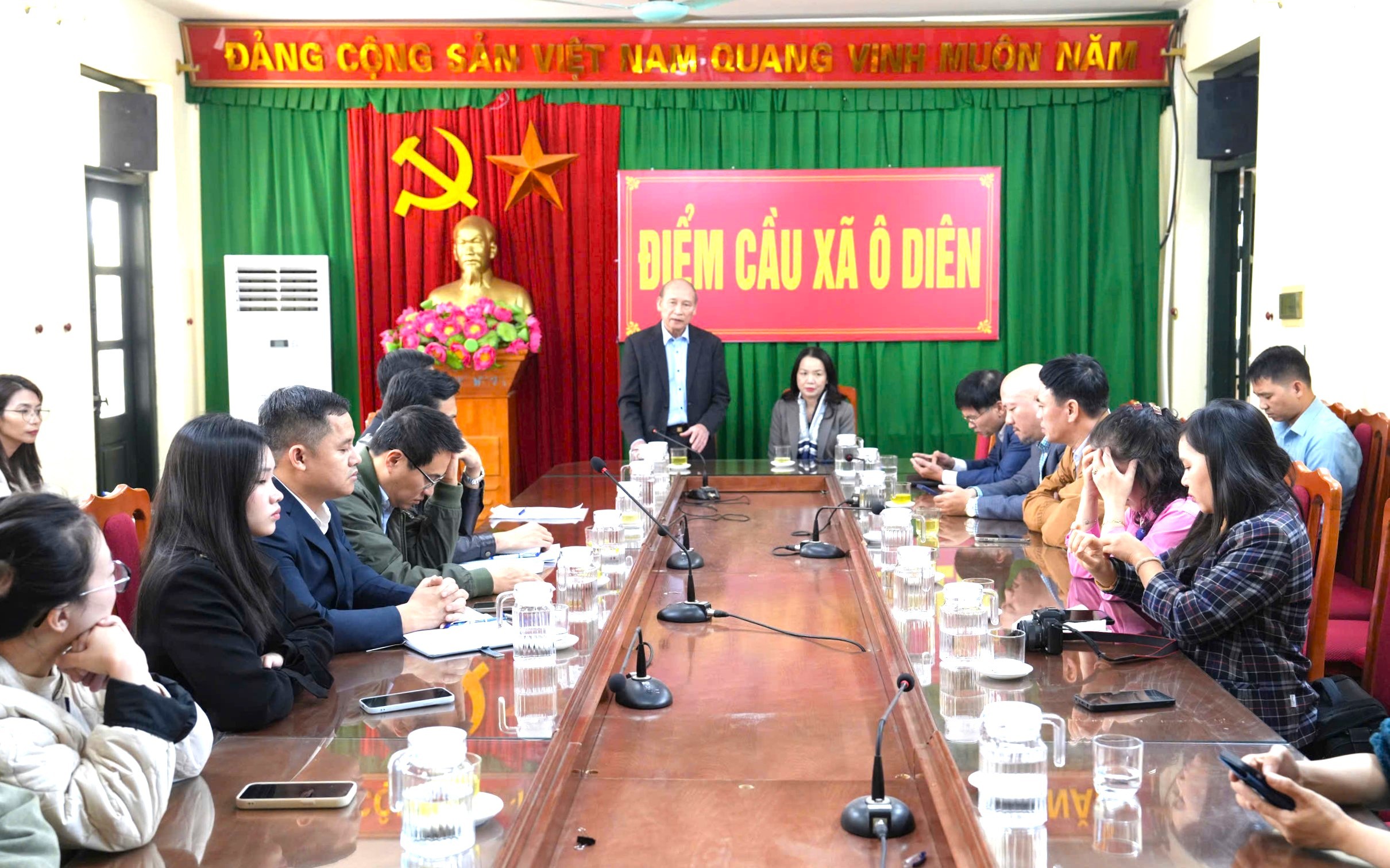 Nâng cao nghiệp vụ báo chí gắn với thực tiễn phát triển địa phương