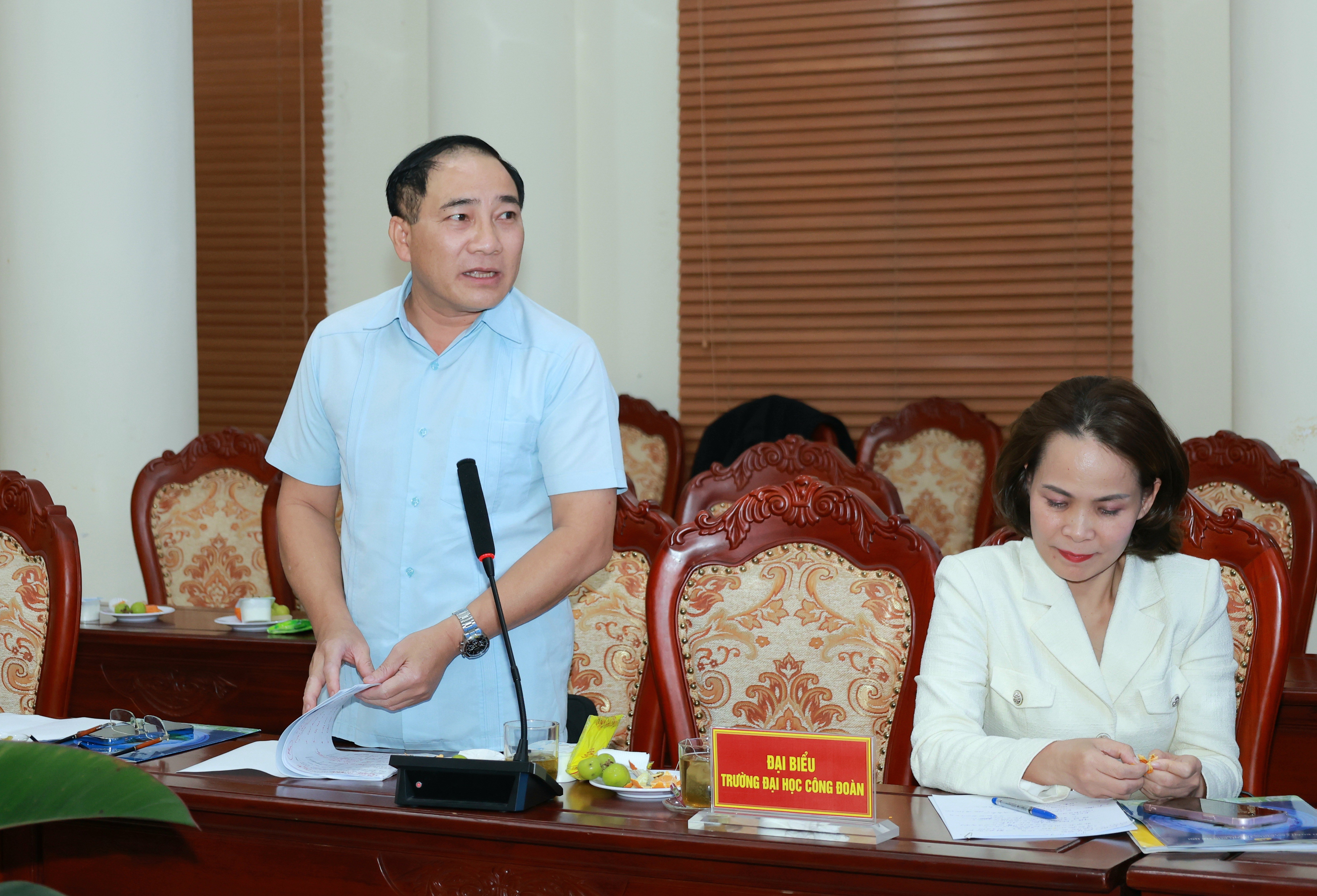 Nhiều ý kiến tâm huyết, trách nhiệm đóng góp vào dự thảo báo cáo chính trị Đại hội Công đoàn thành phố Hà Nội lần thứ XVIII Nhiều ý kiến tâm huyết, trách nhiệm đóng góp vào dự thảo báo cáo chính trị Đại hội Công đoàn thành phố Hà Nội lần thứ XVIII