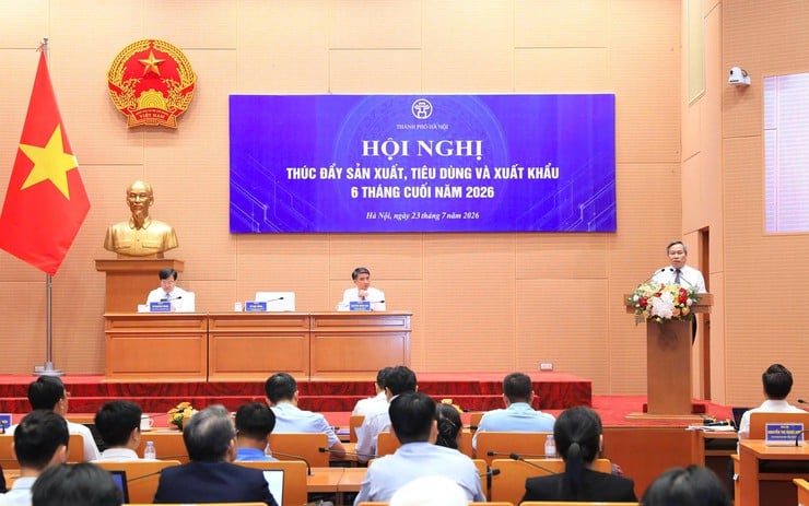 Hanoi-Vorsitzender Vu Dai Thang: Abteilungen und Niederlassungen müssen innerhalb von maximal 10 Tagen auf Empfehlungen der Unternehmen reagieren – Foto 5. Hanoi-Vorsitzender Vu Dai Thang: Abteilungen und Niederlassungen müssen innerhalb von maximal 10 Tagen auf Empfehlungen der Unternehmen reagieren – Foto 5.