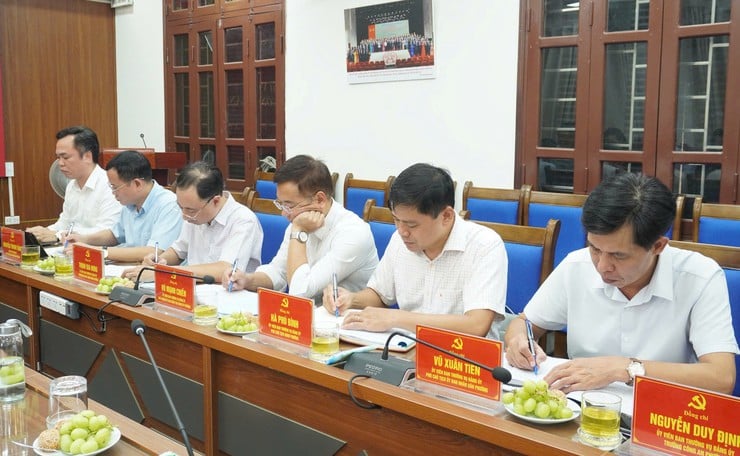 Đoàn kiểm tra, giám sát số 11 của Thành ủy Hà Nội làm việc với Đảng ủy phường Láng- Ảnh 2. Đoàn kiểm tra, giám sát số 11 của Thành ủy Hà Nội làm việc với Đảng ủy phường Láng- Ảnh 2.
