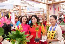 Nữ nghệ nhân làng nghề với phát triển công nghiệp văn hóa Thủ đô – Vietnam.vn